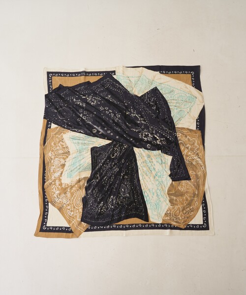 Rouge vif(ルージュヴィフ)の「【manipuri/マニプリ】フラグメントバンダナ コットンシルクストール 120×120 インド製(ストール/ショール・レディース・ブラック・フリー)」の11枚目の写真