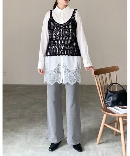 She's Closet(シーズクローゼット)の「深vネック かぎ編み ビスチェ クロシェベスト(ベスト・レディース・ブラック/アイボリー・FREE)」の8枚目の写真