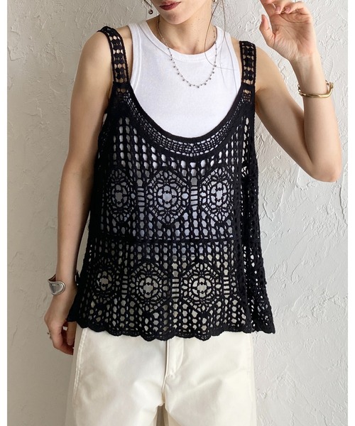 She's Closet(シーズクローゼット)の「深vネック かぎ編み ビスチェ クロシェベスト(ベスト・レディース・ブラック/アイボリー・FREE)」の17枚目の写真
