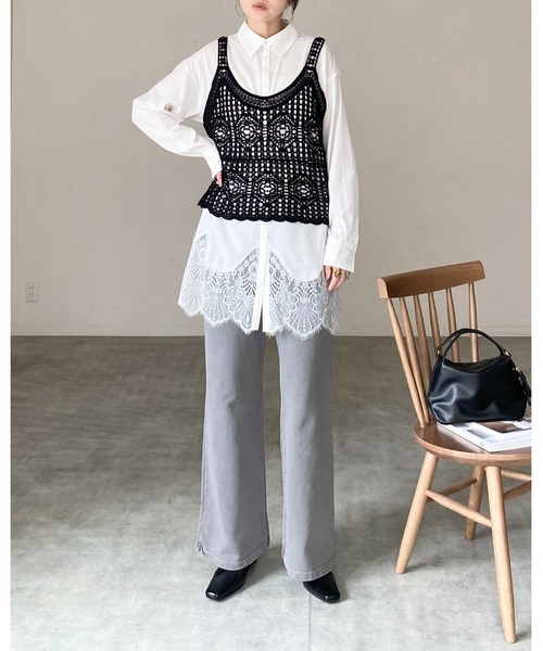 She's Closet(シーズクローゼット)の「深vネック かぎ編み ビスチェ クロシェベスト(ベスト・レディース・ブラック/アイボリー・FREE)」の21枚目の写真