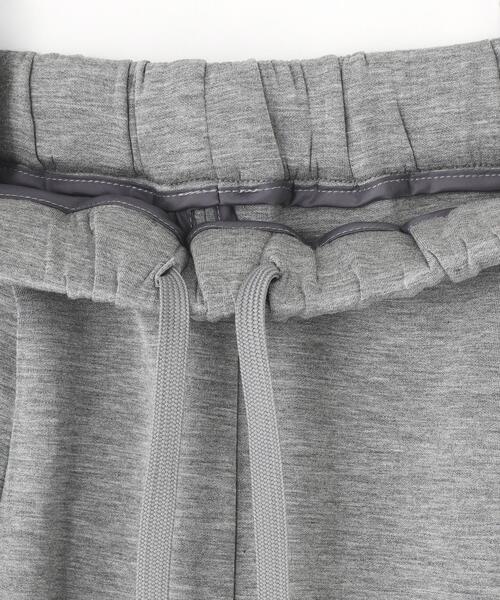 YENN（イエン）の「YENN（イエン）SPONDISH TUCK PANTS（その他パンツ・レディース・ブラック/グレー・36）」の20枚目の写真