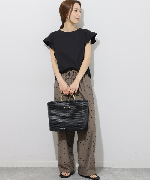 JOURNAL STANDARD relume(ジャーナルスタンダード レリューム)の「《WEB限定追加》フリルスリーブTシャツ(Tシャツ/カットソー・レディース・ホワイト/ブラック・FREE)」の3枚目の写真