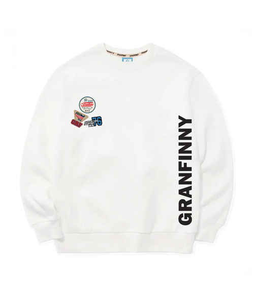 GRANFINNY(グランフィニ)の「スリーワッペン スウェットシャツ GFMT132(Tシャツ/カットソー・レディース・ホワイト/ブラック・XX-LARGE/X-LARGE/MEDIUM/LARGE)」の2枚目の写真
