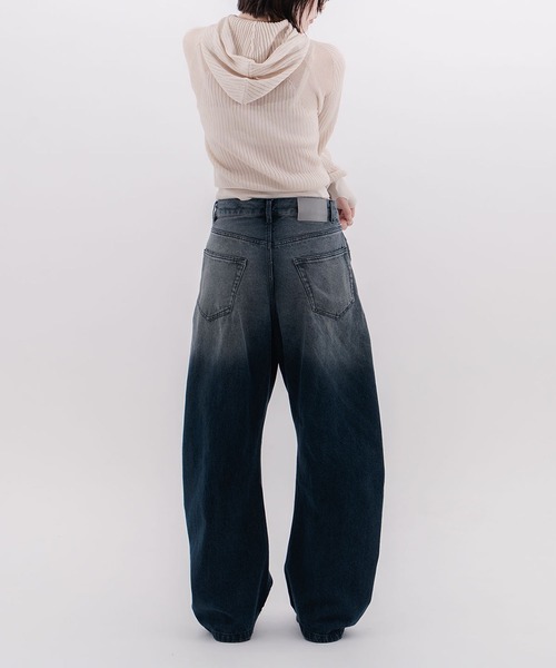 CONZ(コンズ)の「dark wash curved denim(デニムパンツ・レディース・ブラック/インディゴブルー・3/2/1)」の11枚目の写真