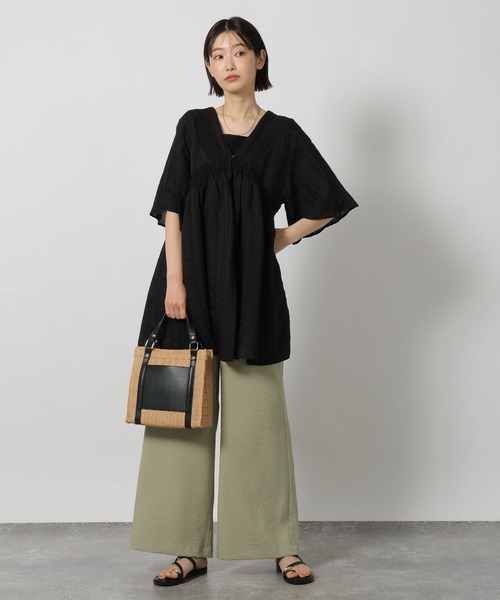 LAKOLE（ラコレ）の「2WAYシャーリングチュニック / 667924（その他トップス・レディース・ブルー/ホワイト/ブラック・FREE）」の8枚目の写真