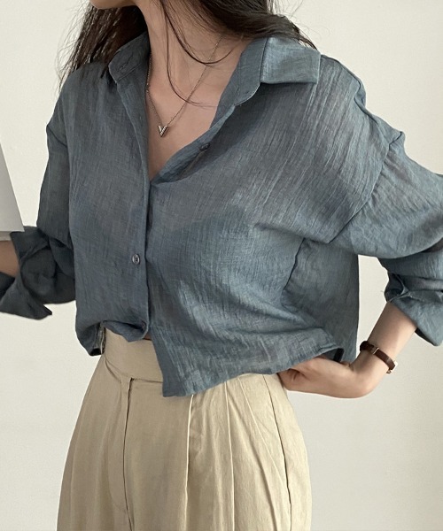 mielu(ミエル)の「クロップドシアー長袖シャツ(シャツ/ブラウス・レディース・ブルー/グレー/ホワイト・LARGE/MEDIUM)」の1枚目の写真
