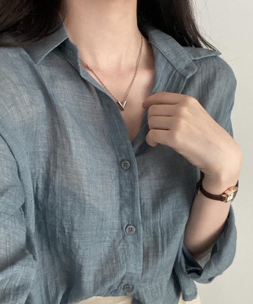mielu(ミエル)の「クロップドシアー長袖シャツ(シャツ/ブラウス・レディース・ブルー/グレー/ホワイト・LARGE/MEDIUM)」の4枚目の写真