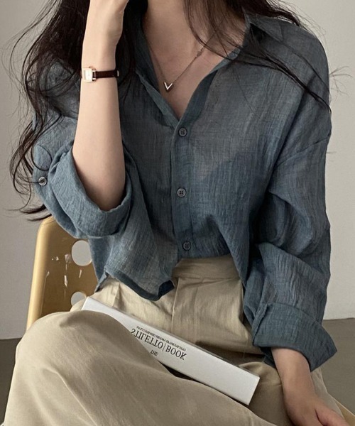 mielu(ミエル)の「クロップドシアー長袖シャツ(シャツ/ブラウス・レディース・ブルー/グレー/ホワイト・LARGE/MEDIUM)」の5枚目の写真