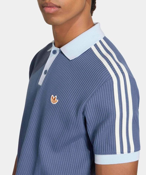 adidas（アディダス）の「ワッフル ニット ポロシャツ / アディダスオリジナルス adidas Originals（ポロシャツ・メンズ・ブルー・XX-LARGE/LARGE/MEDIUM/SMALL/X-LARGE/X-SMALL/3XL）」の4枚目の写真