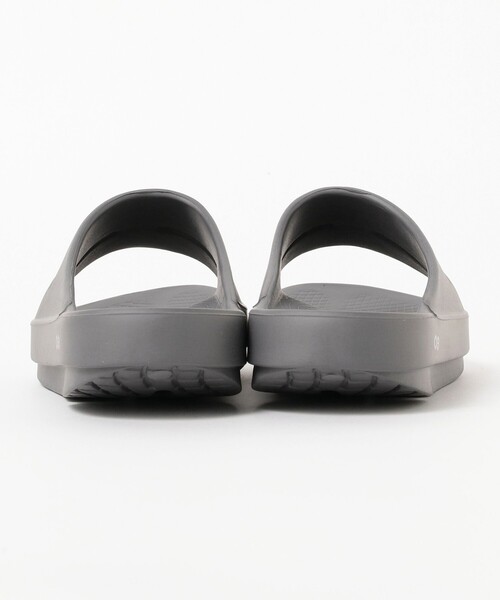 BEAMS HEART(ビームスハート)の「OOFOS / OOahh (26〜28cm)(サンダル・メンズ・チャコールグレー/ブラック・28.0cm/27.0cm/26.0cm)」の20枚目の写真