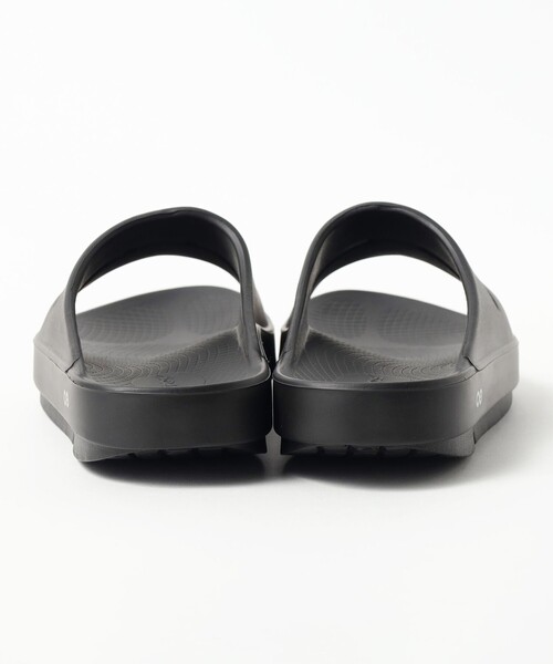 BEAMS HEART(ビームスハート)の「OOFOS / OOahh (26〜28cm)(サンダル・メンズ・チャコールグレー/ブラック・28.0cm/27.0cm/26.0cm)」の14枚目の写真