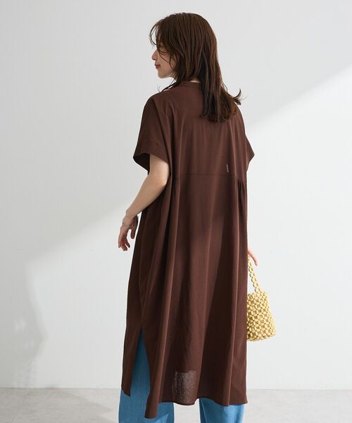 Green Parks(グリーンパークス)の「半袖シアースキッパーシャツワンピース(シャツワンピース・レディース・ブラック/ブラウン/オフホワイト/ブルー・FREE)」の12枚目の写真