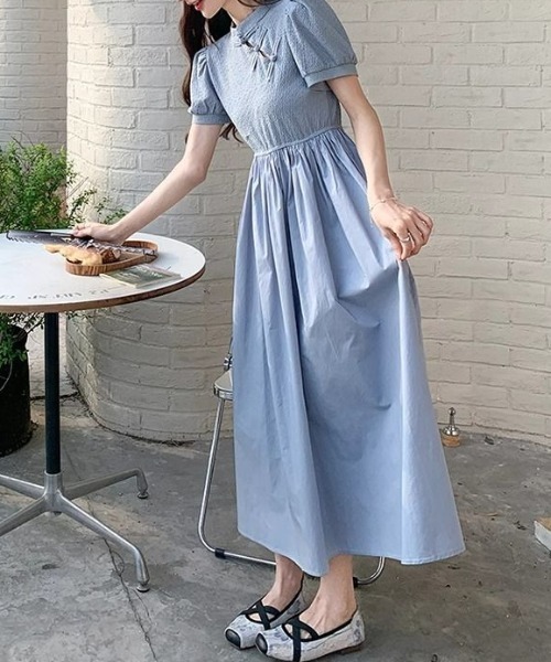CHUL(チュル)の「ギャザーフレアロングワンピース(ワンピース・レディース・ブルー/ブラック・X-LARGE/LARGE/MEDIUM/SMALL)」の3枚目の写真