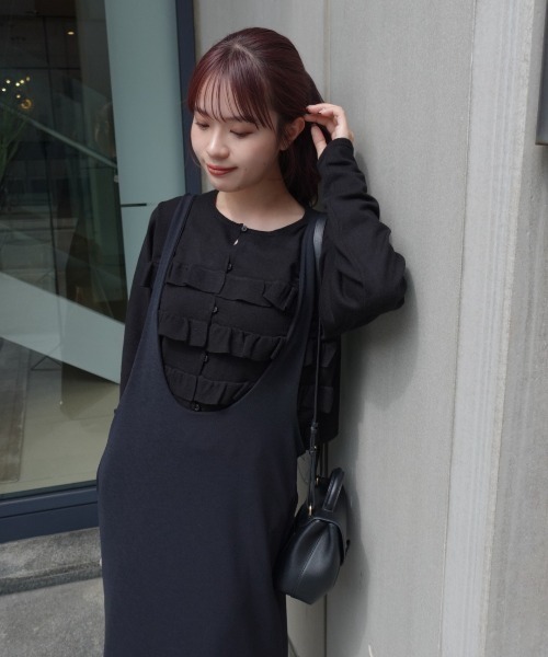 ZOZOMARKET by ねっしー.（ゾゾマーケットバイネッシー）の「【インフルエンサー ねっしー.セレクト】ティアードフリルニットカーデ＆2WAYビスチェアンサンブル（カーディガン/ボレロ・レディース・アイボリー/ブラック・FREE）」の11枚目の写真