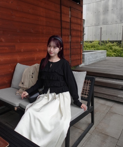 ZOZOMARKET by ねっしー.（ゾゾマーケットバイネッシー）の「【インフルエンサー ねっしー.セレクト】ティアードフリルニットカーデ＆2WAYビスチェアンサンブル（カーディガン/ボレロ・レディース・アイボリー/ブラック・FREE）」の21枚目の写真