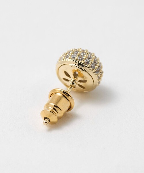 UNITED ARROWS(ユナイテッドアローズ)の「パヴェ ボール ピアス(ピアス(両耳用)・レディース・ゴールド/シルバー・FREE)」の5枚目の写真