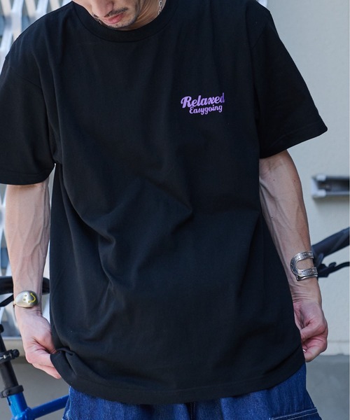 DOUBLE STEAL（ダブルスティール）の「スモーキングガールRelaxed半袖Tシャツ（Tシャツ/カットソー・メンズ・ブラック/ブラック系その他/グリーン/グレー/ホワイト系その他/ホワイト・LARGE/X-LARGE/MEDIUM）」の12枚目の写真