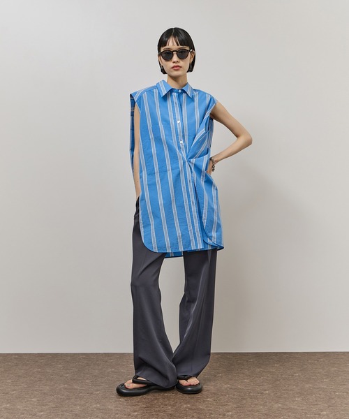 ADAM ET ROPE'(アダムエロペ)の「FabRICAストライプアジャストノースリーブシャツ(シャツ/ブラウス・レディース・ターコイズブルー/サックスブルー/ピンク系その他2・FREE)」の5枚目の写真