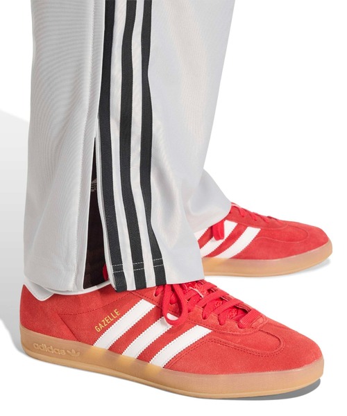 adidas（アディダス）の「adidas FIREBIRD METALLIC TRACK PANTS / アディダス ファイヤーバード メタリック トラックパンツ（その他パンツ・メンズ・グレー・S/M/L/XL/XXL）」の5枚目の写真