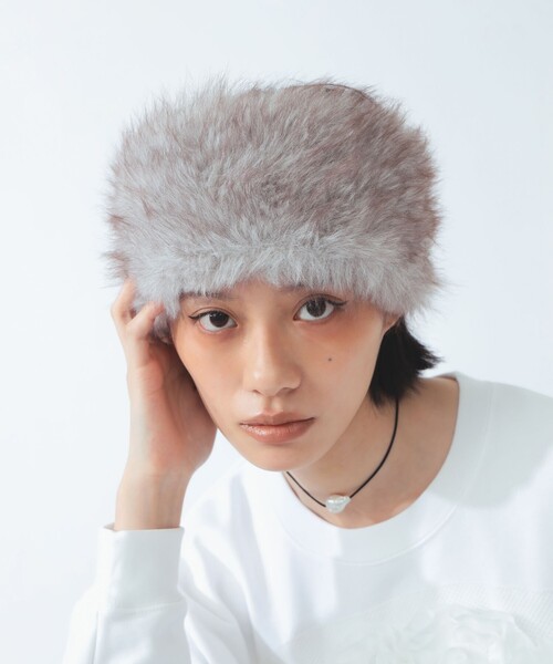 Ray BEAMS(レイビームス)の「ファー ヘアバンド(その他ヘアアクセサリー・レディース・ホワイト/ダークブラウン・ONE SIZE)」の3枚目の写真