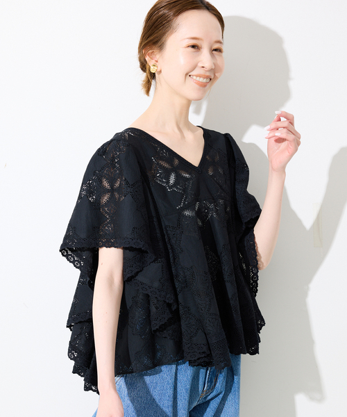 SLOBE IENA(スローブイエナ)の「《追加2》レースフリルVネックブラウス(シャツ/ブラウス・レディース・ブラック/アイボリー/ブラウン・FREE)」の15枚目の写真
