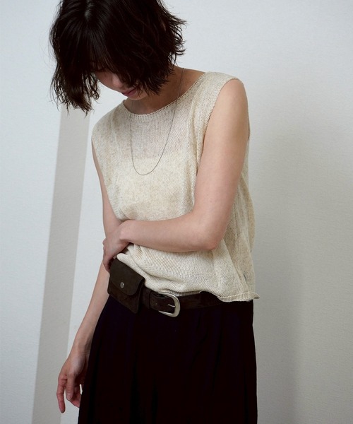 gossara(ゴサラ)の「【大人可愛いを叶える】ボートネックノースリニット(ニット/セーター・レディース・ホワイト/ブラック/ベージュ・FREE)」の5枚目の写真