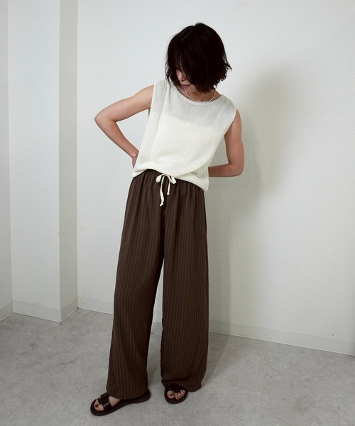 gossara(ゴサラ)の「【大人可愛いを叶える】ボートネックノースリニット(ニット/セーター・レディース・ホワイト/ブラック/ベージュ・FREE)」の13枚目の写真