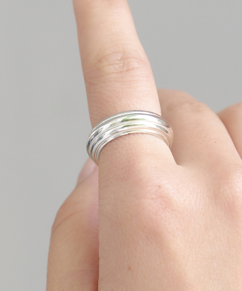 BYWEEKEND（バイウィーケンド）の「Tube ring（リング・レディース・シルバー・FREE）」の4枚目の写真
