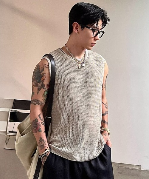 NOWLE(ノウル)の「【NOWLE】メッシュ サマーニット クルーネックベスト / ざっくり透かし編み サマーレイヤード ノースリーブ(ニット/セーター・メンズ・ホワイト/ブラック/アッシュグレー・MEDIUM/LARGE/X-LARGE)」の20枚目の写真