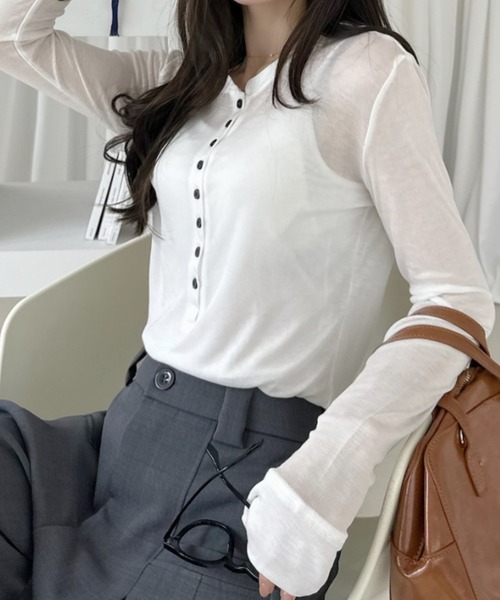 Ada.(エイダ)の「ヘンリーネック ベーシック ロングスリーブ カットソー(Tシャツ/カットソー・レディース・ホワイト/ブラック/ブラウン/杢グレー・FREE)」の8枚目の写真