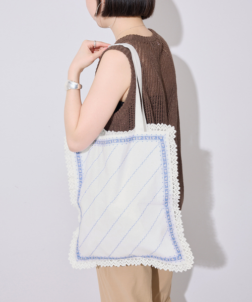 crinkle crinkle crinkle（クリンクルクリンクルクリンクル）の「《追加》crinkle crinkle crinkle SLOBE別注 handkerchief tote（トートバッグ・レディース・ホワイト・FREE）」の11枚目の写真