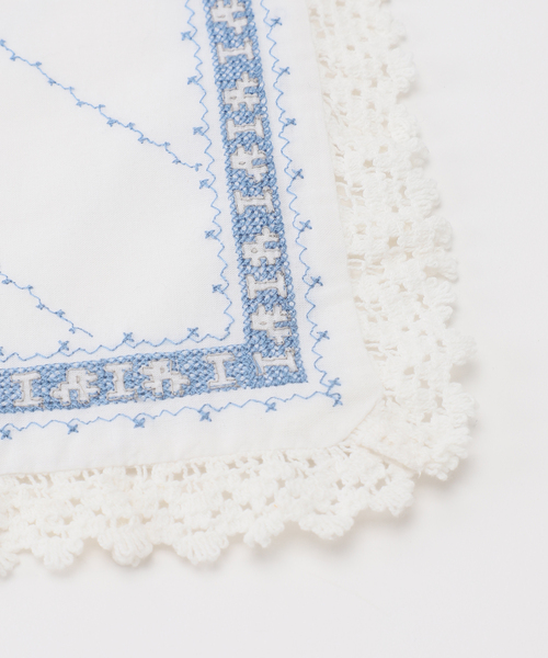 crinkle crinkle crinkle（クリンクルクリンクルクリンクル）の「《追加》crinkle crinkle crinkle SLOBE別注 handkerchief tote（トートバッグ・レディース・ホワイト・FREE）」の7枚目の写真