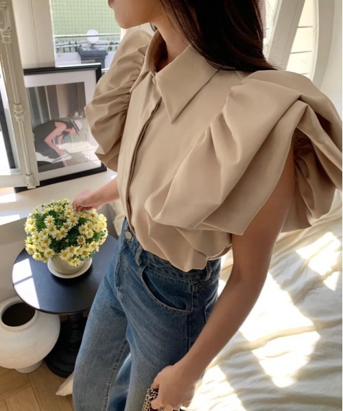 BIRTHDAY BASH(バースデイバッシュ)の「WHIP SLEEVE SHIRT TOPS(Tシャツ/カットソー・レディース・ブラック/ホワイト/ベージュ・FREE)」の5枚目の写真