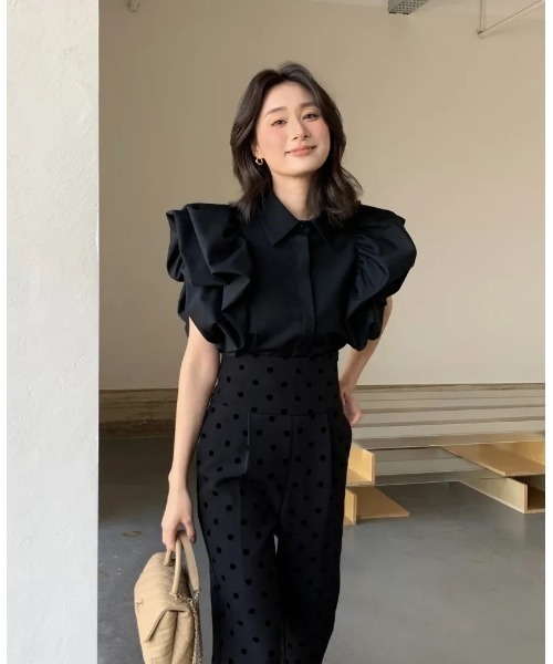 BIRTHDAY BASH(バースデイバッシュ)の「WHIP SLEEVE SHIRT TOPS(Tシャツ/カットソー・レディース・ブラック/ホワイト/ベージュ・FREE)」の8枚目の写真
