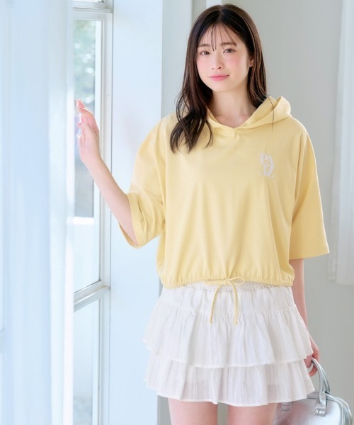 Belle Maison（ベルメゾン）の「【Papel lapiz（パペルラピス）】インナーパンツ付きコットンティアードミニスカート（スカート・キッズ・オフホワイト/ブラック・S/M）」の2枚目の写真