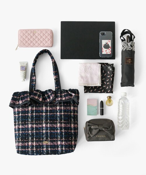 TOCCA(トッカ)の「COLOR OF WAVES BAG バッグ(トートバッグ・レディース・ブラック系/ブラック系5/ライトグレー系/ライトグレー系1/レッド系/ネイビー系・F)」の22枚目の写真