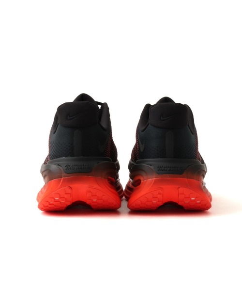NIKE(ナイキ)の「NIKE VOMERO PREMIUM / ナイキ ズーム ボメロ プレミアム【SP】(スニーカー・メンズ・ブラック×レッド・27.5cm/25.5cm/27.0cm/26.5cm/26.0cm/29.0cm/28.5cm/28.0cm)」の3枚目の写真
