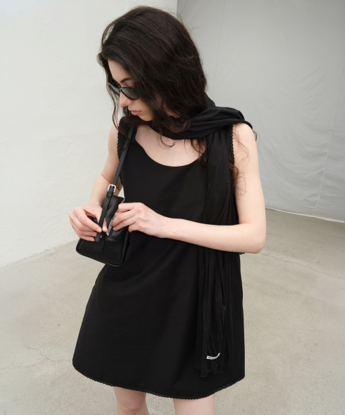 LEVAR(レバー)の「Lace Point Mini Dress - Black(ワンピース・レディース・その他・FREE)」の3枚目の写真