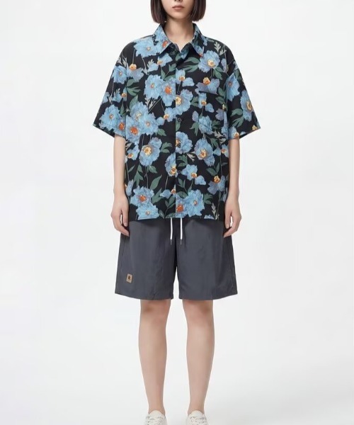 FreeZone(フリーゾーン)の「フラワープリントオーバーサイズ半袖シャツ(Tシャツ/カットソー・メンズ・イエロー/ブルー・F)」の9枚目の写真