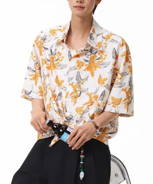 FreeZone(フリーゾーン)の「フラワープリントオーバーサイズ半袖シャツ(Tシャツ/カットソー・メンズ・イエロー/ブルー・F)」の16枚目の写真
