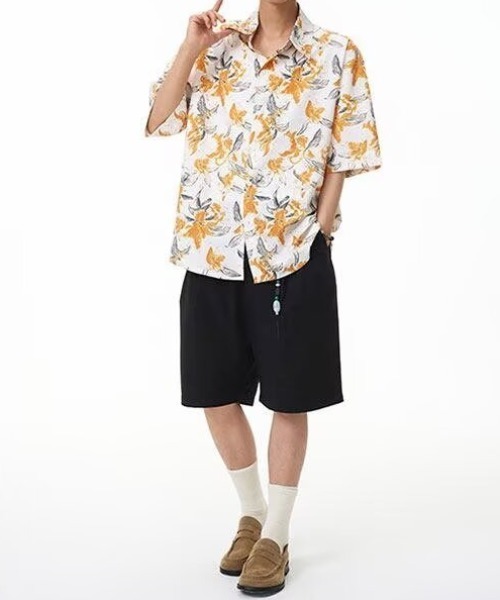 FreeZone(フリーゾーン)の「フラワープリントオーバーサイズ半袖シャツ(Tシャツ/カットソー・メンズ・イエロー/ブルー・F)」の19枚目の写真