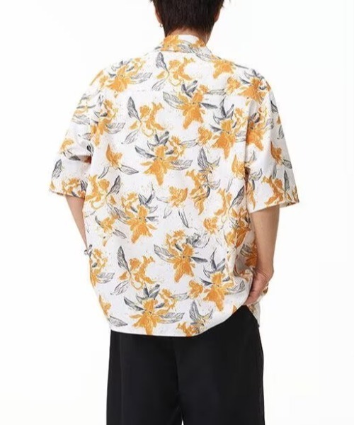 FreeZone(フリーゾーン)の「フラワープリントオーバーサイズ半袖シャツ(Tシャツ/カットソー・メンズ・イエロー/ブルー・F)」の20枚目の写真