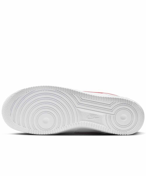 NIKE（ナイキ）の「ナイキ エア フォース 1 '07 メンズシューズ / Nike Air Force 1 '07 Men's Shoes FJ4146-133 White（スニーカー・メンズ・ホワイト・25.5/26.5/26/25/24.5/24/27.5/27/29/28.5/28/30）」の2枚目の写真