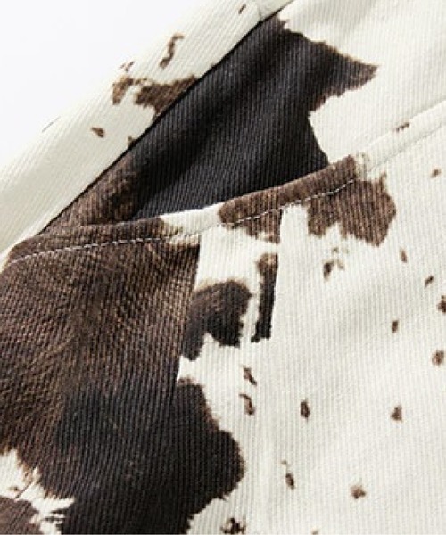 U:UME(ユーム)の「Vintage Cow Print Cropped Pants(その他パンツ・メンズ・アイボリー・SMALL/LARGE/MEDIUM/X-LARGE)」の4枚目の写真