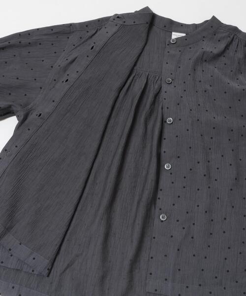 URBAN RESEARCH DOORS(アーバンリサーチドアーズ)の「楊柳ドット5分袖ブラウス(シャツ/ブラウス・レディース・チャコールグレー/ブラック/カーキ・FREE)」の20枚目の写真