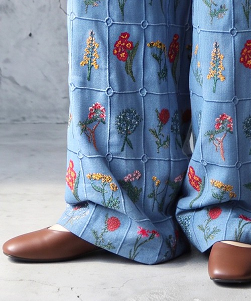 antiqua（アンティカ）の「フラワー刺繍 ワイドパンツ（その他パンツ・レディース・ホワイト/ブルー/ブラック・MEDIUM/LARGE）」の16枚目の写真