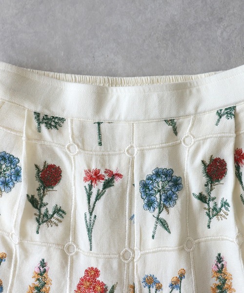 antiqua（アンティカ）の「フラワー刺繍 ワイドパンツ（その他パンツ・レディース・ホワイト/ブルー/ブラック・MEDIUM/LARGE）」の20枚目の写真