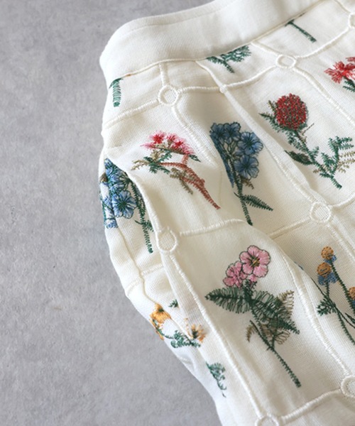 antiqua（アンティカ）の「フラワー刺繍 ワイドパンツ（その他パンツ・レディース・ホワイト/ブルー/ブラック・MEDIUM/LARGE）」の22枚目の写真