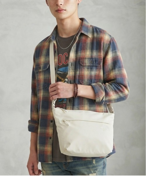 THE NORTH FACE(ザノースフェイス)の「【THE NORTH FACE/ザノースフェイス】SP CROSS BAG M 軽量クロスショルダーバッグ Mサイズ ユニセックス(ショルダーバッグ・レディース・ブラック/サンドベージュ/グレー・ONE SIZE)」の11枚目の写真