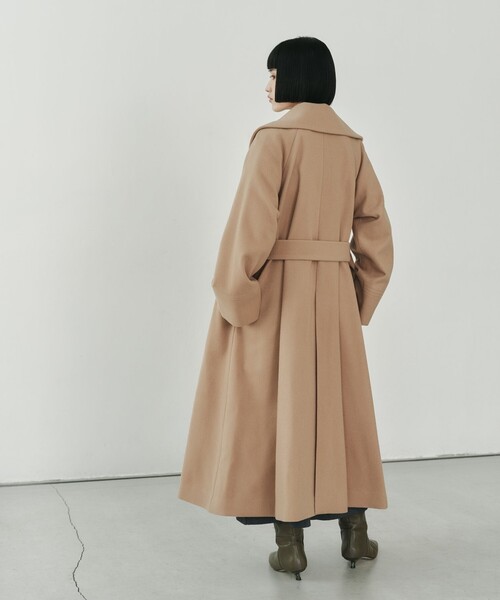 EMMEL REFINES(エメルリファインズ)の「<EMMEL REFINES>EM ベルテッド フレア ロングコート(チェスターコート・レディース・ネイビー/ベージュ・S/M)」の9枚目の写真